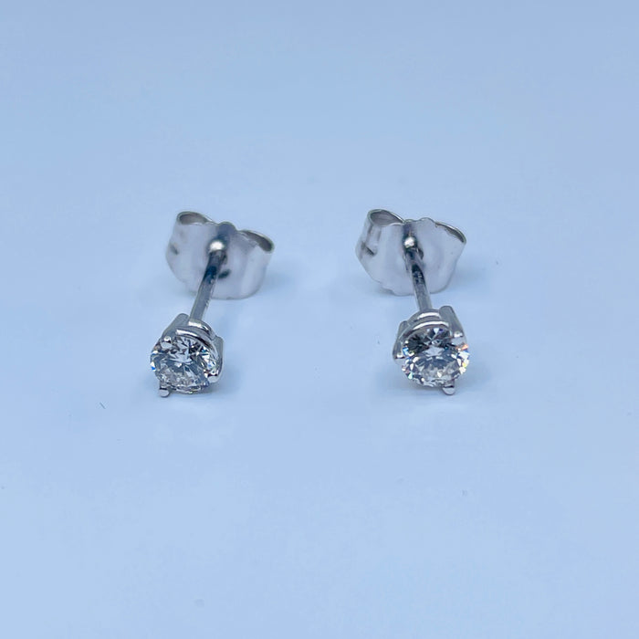 Leslie's 14K Polished Twisted Oval Hoop Earrings LE2577 | Mesa Jewelers |  Grand Junction, CO